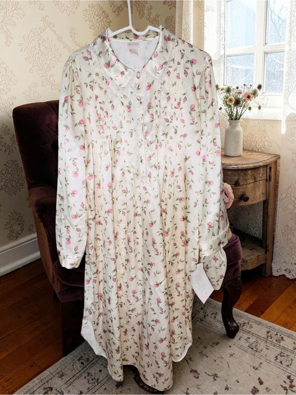 Barbizon Cuddleskin Satin Vintage Nightdress Long Sleeve Lace Modest NWT